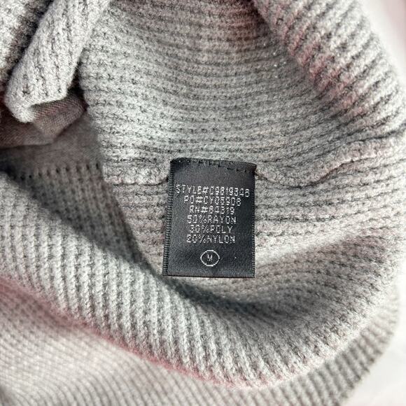 Cyrus rayon blend cowl neck gray sweater medium - Picture 4 of 5